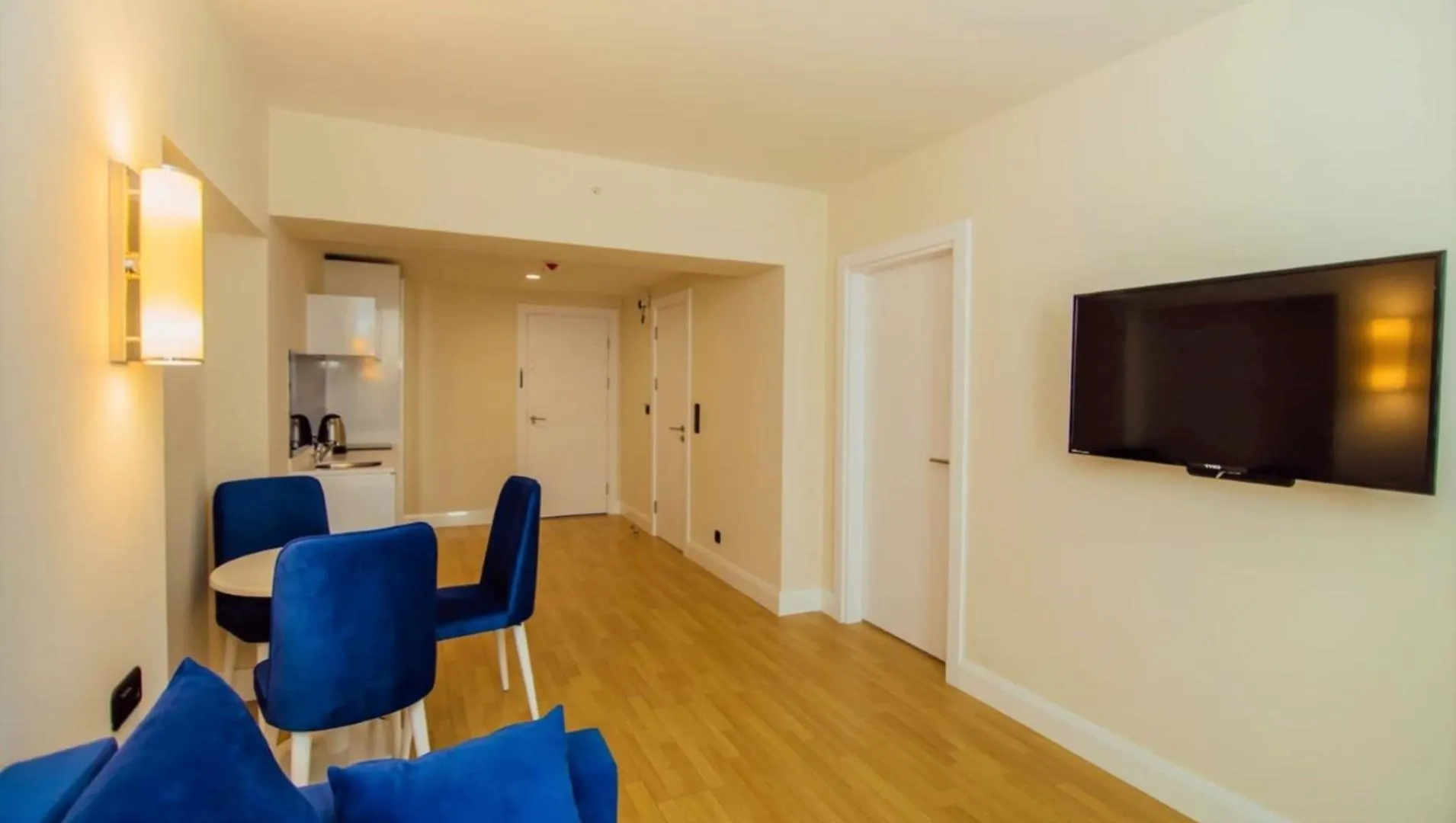 Lavish Sea View Aparthotel In Orbi City באטומי